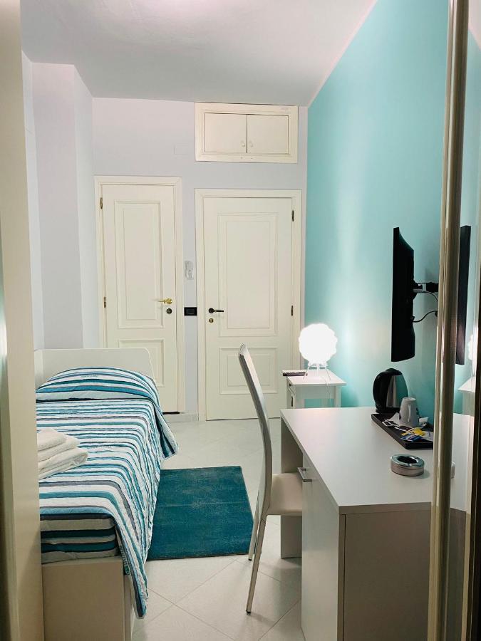 Bed and Breakfast B E B Le Terrazze Sul Mare Катандзаро Экстерьер фото